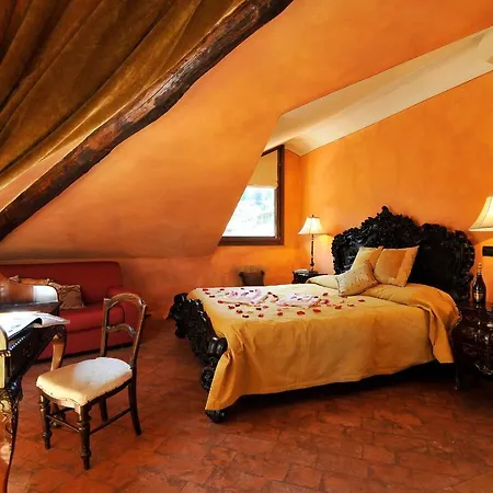 Sleeps 13 Pool Villa Menaggio