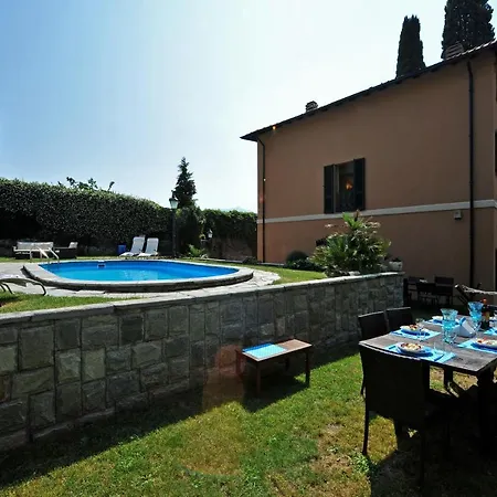 Villa Sleeps 13 Pool Menaggio