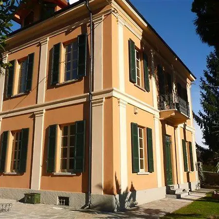 Sleeps 13 Pool Villa Menaggio